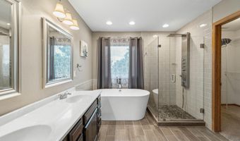 2904 Bayberry Rd, Ames, IA 50014