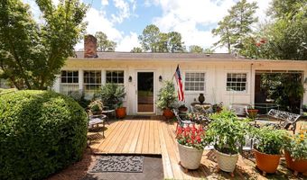 205 Valley Dr, Americus, GA 31709