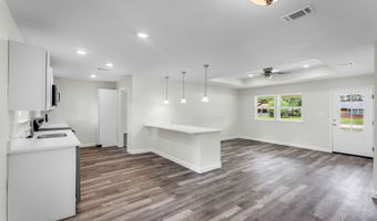 2223 Popps Ferry Rd, Biloxi, MS 39532