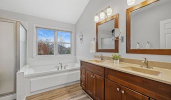 1801 Arbordale Ln, Algonquin, IL 60102