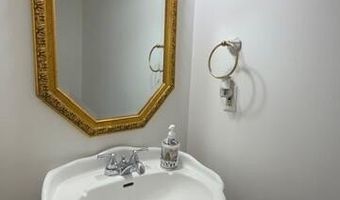 111 N Salem Dr, Bardstown, KY 40004