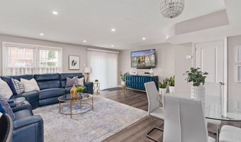 2504 WINDBREAK Dr, Alexandria, VA 22306