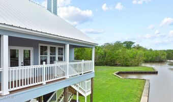 9406 Amberjack Ln, Abbeville, LA 70510