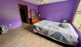 8005 Stone Castle Rd, Athens, OH 45701