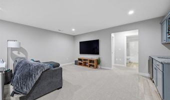 1350 Chipman Ln, North Liberty, IA 52317
