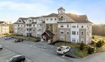 3 Longview Dr 305, Atkinson, NH 03811