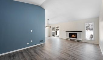 39875 N Golf Ln, Antioch, IL 60002