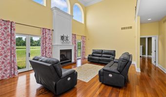 1801 N Dewey St, Auburn, IN 46706