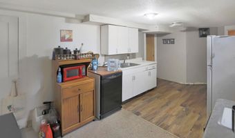 714 S 2nd St, Aberdeen, SD 57401