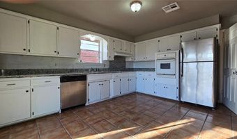 8208 NW 28th Ter, Bethany, OK 73008