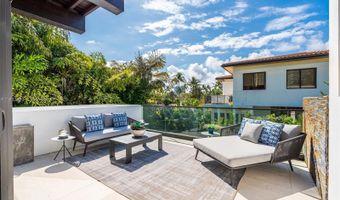 124 Park Dr, Bal Harbour, FL 33154
