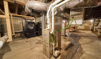 106 N Talbot St, Addison, MI 49220