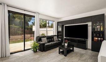 8610 E Silver Rdg, Anaheim, CA 92808