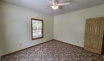 16427 Farm Road 2007, Aurora, MO 65605