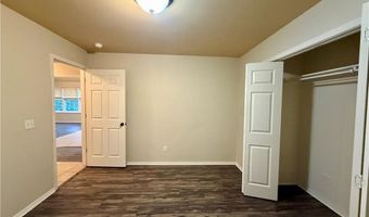 2 Radcliffe Dr, Bella Vista, AR 72714