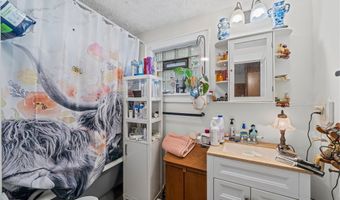 1067 Mercer Ave, Akron, OH 44320