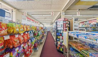 198 Front St, Lincoln, RI 02865