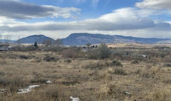 15 Cole Rd, Cody, WY 82414