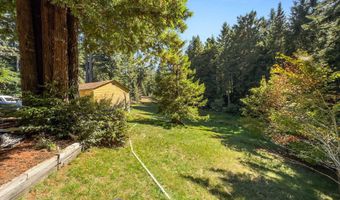 7097 Fickle Hill Rd, Arcata, CA 95521
