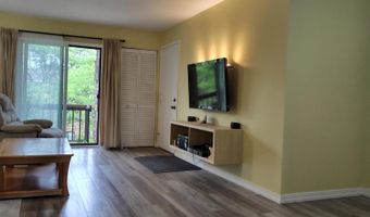 2227 W Nichols Rd E, Arlington Heights, IL 60004