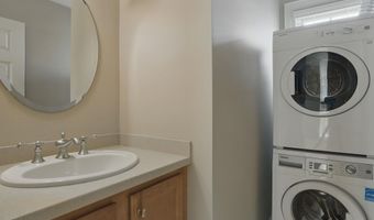 7 Champagne Ter, Bedford, NH 03110