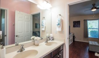 316 ROYAL BONNET Dr, Apollo Beach, FL 33572