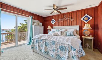 147 Bayview Blvd, Atlantic Beach, NC 28512