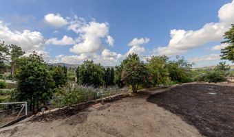 7655 E Silver Dollar Ln, Anaheim, CA 92808