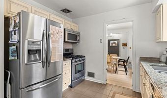 15591 Aster Ave, Allen Park, MI 48101