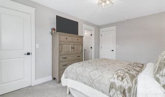136 Ellis Ln, Arden, NC 28704
