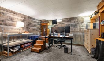 707 S JOSEPH St, Appleton, WI 54915