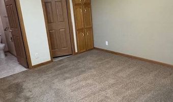 9 Valley Rd, Douglas, WY 82633