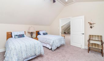 210 Pizarro Dr, Hot Springs Village, AR 71909