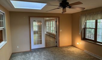 3626 E LEXINGTON Dr, Appleton, WI 54915