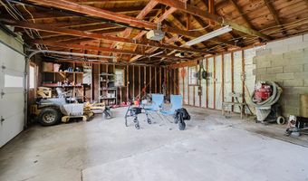4232 Linden Ln, Anderson, IN 46011