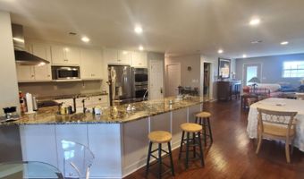 762 Old McLeod Brg, Adrian, GA 31002