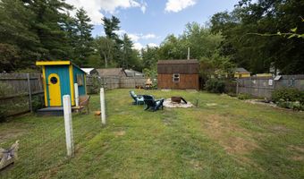 116 Pond St, Newton, NH 03858