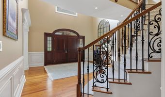 241 Monmouth Ave, Atlantic Highlands, NJ 07716