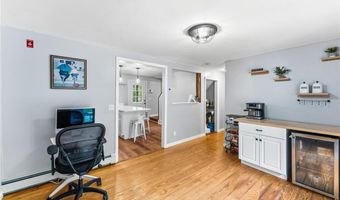 75 Staghead Dr, Burrillville, RI 02859