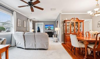 15 5th Ave, Avenel, NJ 07001