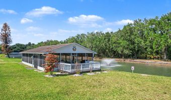 58 Leisure Dr, Auburndale, FL 33823