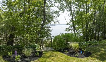 24 Amerescoggin Rd, Falmouth, ME 04105