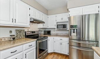 110 N LIOBA, Andover, KS 67002