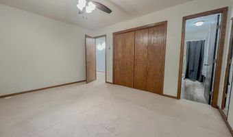 467 Rohr St, Arnolds Park, IA 51331