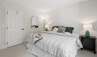 11 Dorothy's Way, Bedford, NH 03110