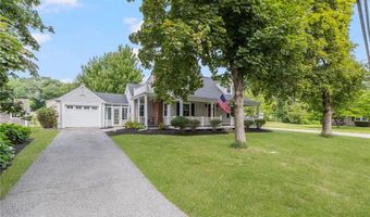 138 Homecrest Ave, North Smithfield, RI 02896