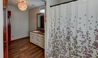 10 Bluebird Dr, Agency, MO 64401