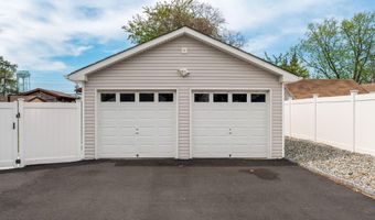 238 Forepeak Ave, Beachwood, NJ 08722
