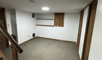 11 Olympic Dr, Danbury, CT 06810