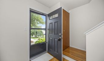3007 Williamsburg Rd, Ann Arbor, MI 48108